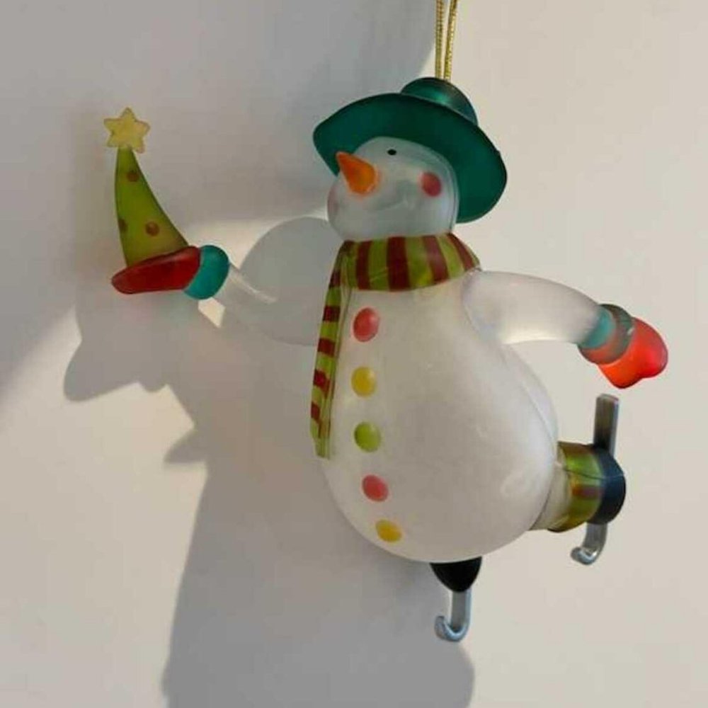 AVON 2005 LIGHT UP ALTERNATING COLOURS SNOWMAN ORNAMENT 94000064414